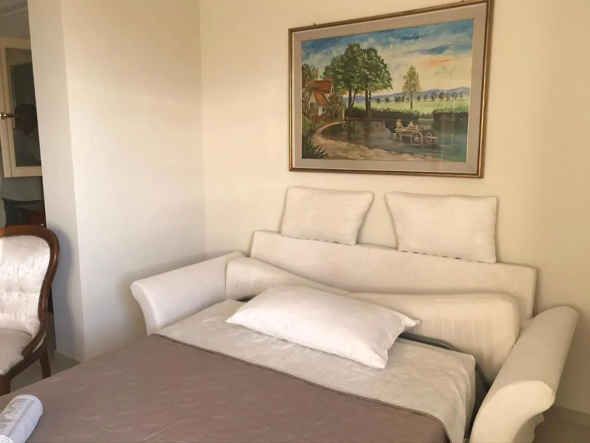 B&B Bee Frascati