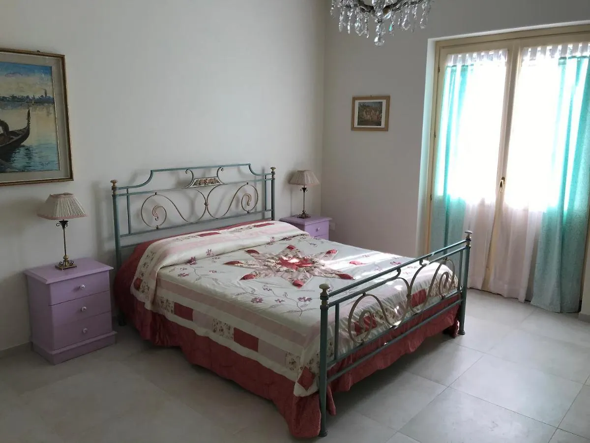 B&B Bee Frascati 0*,  Italy